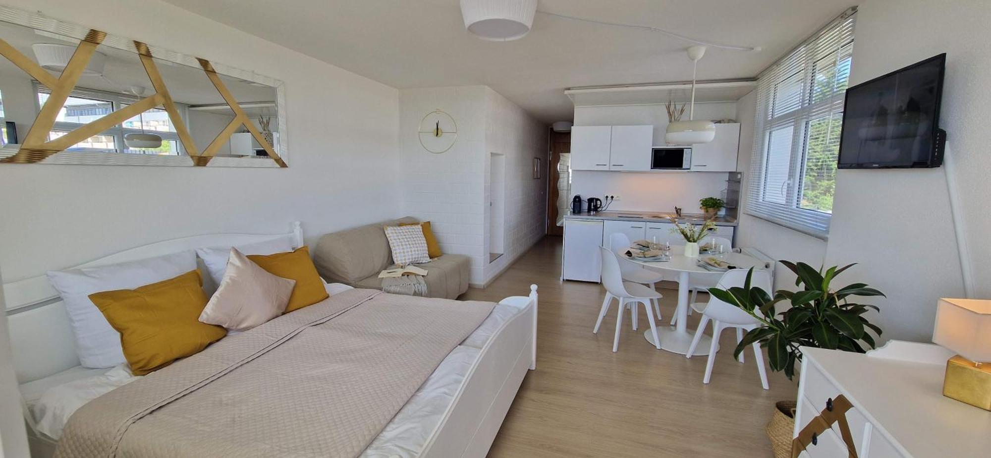 Pools, Sauna Und Balkon Mit Panoramablick 圣恩吉玛 外观 照片